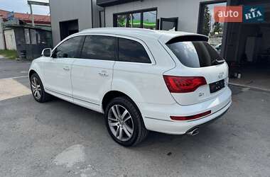 Внедорожник / Кроссовер Audi Q7 2015 в 