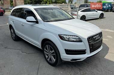 Внедорожник / Кроссовер Audi Q7 2015 в 