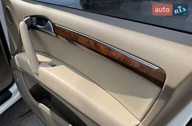 Внедорожник / Кроссовер Audi Q7 2015 в 