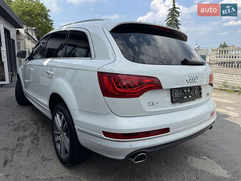 Внедорожник / Кроссовер Audi Q7 2015 в Тернополе
