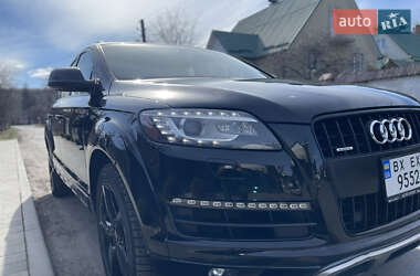 Внедорожник / Кроссовер Audi Q7 2014 в 