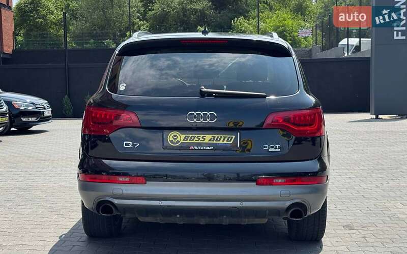 Позашляховик / Кросовер Audi Q7 2013 в Чернівцях