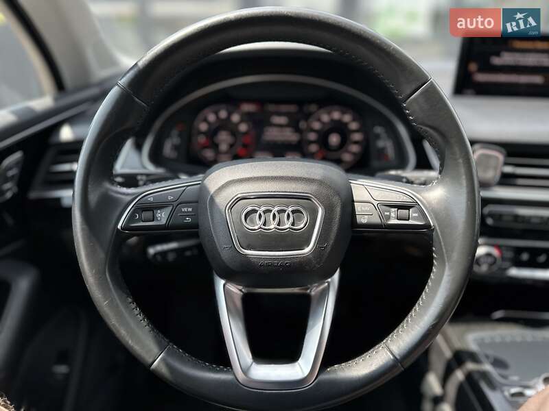Внедорожник / Кроссовер Audi Q7 2019 в Черновцах