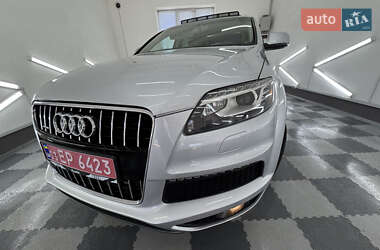 Позашляховик / Кросовер Audi Q7 2013 в 
