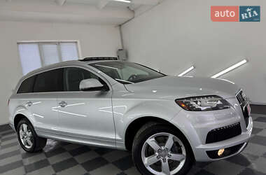 Позашляховик / Кросовер Audi Q7 2013 в 