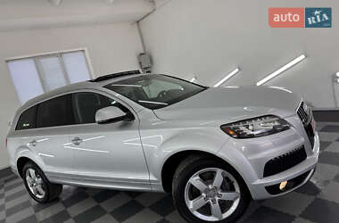 Позашляховик / Кросовер Audi Q7 2013 в 