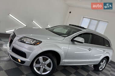 Позашляховик / Кросовер Audi Q7 2013 в 