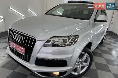 Позашляховик / Кросовер Audi Q7 2013 в 