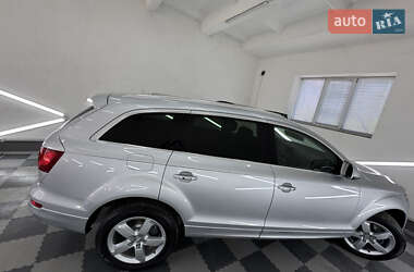 Позашляховик / Кросовер Audi Q7 2013 в 