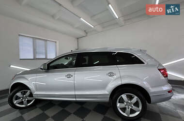 Позашляховик / Кросовер Audi Q7 2013 в 