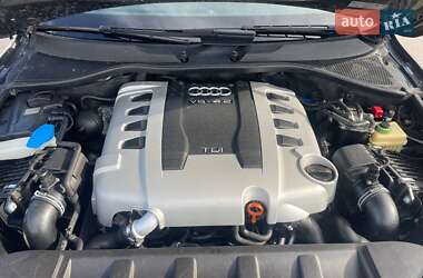 Позашляховик / Кросовер Audi Q7 2009 в 