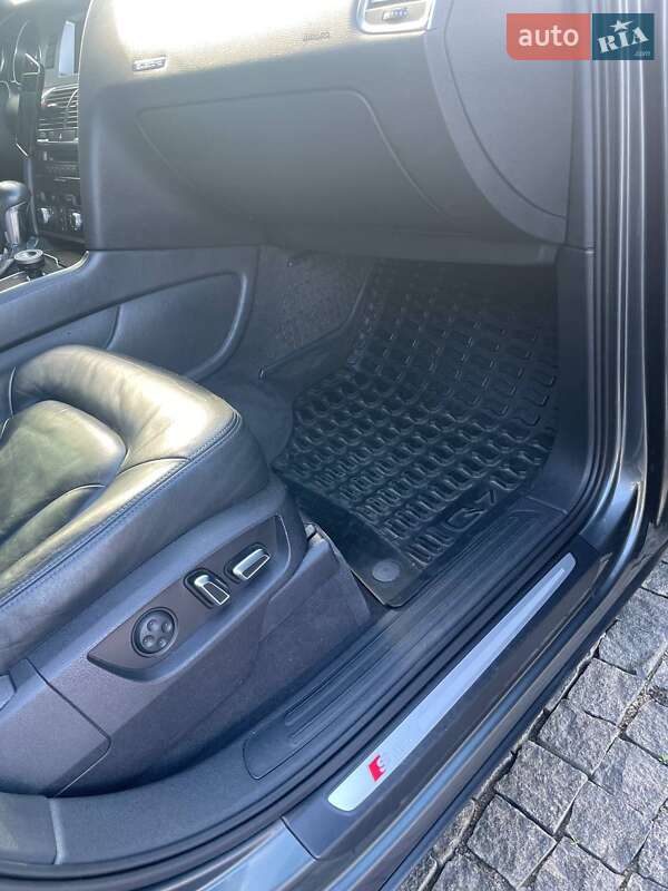 Позашляховик / Кросовер Audi Q7 2009 в Києві