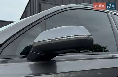 Внедорожник / Кроссовер Audi Q7 2020 в 