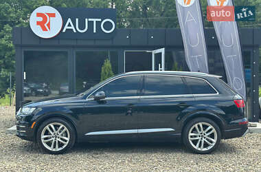 Позашляховик / Кросовер Audi Q7 2016 в 