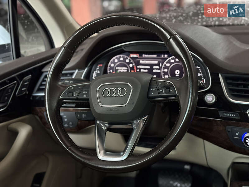 Внедорожник / Кроссовер Audi Q7 2018 в Киеве