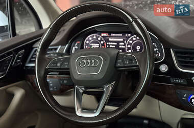 Внедорожник / Кроссовер Audi Q7 2018 в 
