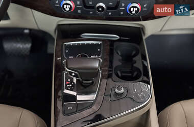 Внедорожник / Кроссовер Audi Q7 2018 в 
