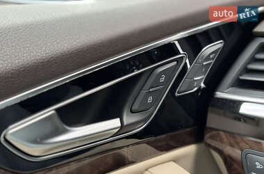 Внедорожник / Кроссовер Audi Q7 2018 в 