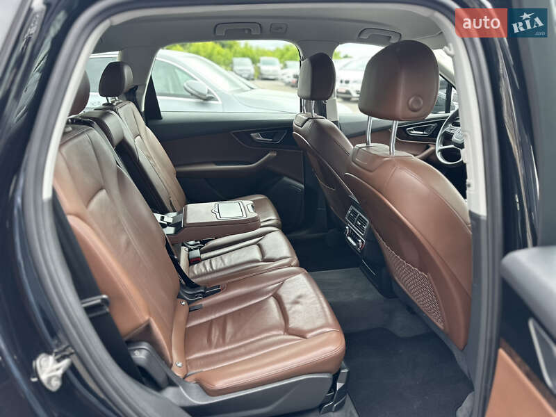 Внедорожник / Кроссовер Audi Q7 2017 в Ровно фото 24 Внедорожник / Кроссовер Audi Q7 2017 в Ровно