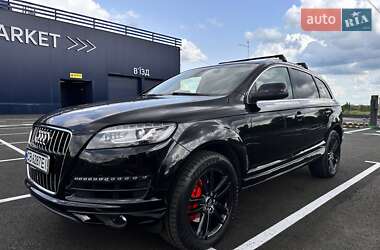Внедорожник / Кроссовер Audi Q7 2015 в 