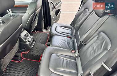 Внедорожник / Кроссовер Audi Q7 2015 в 