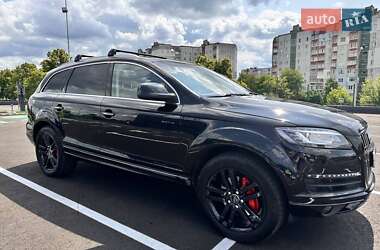 Внедорожник / Кроссовер Audi Q7 2015 в 