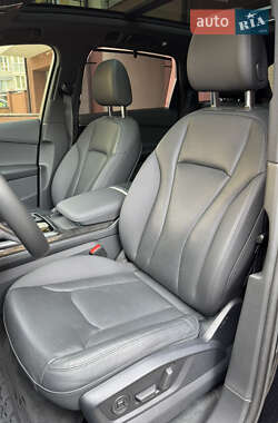 Внедорожник / Кроссовер Audi Q7 2020 в 