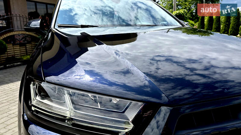 Внедорожник / Кроссовер Audi Q7 2016 в Шепетовке