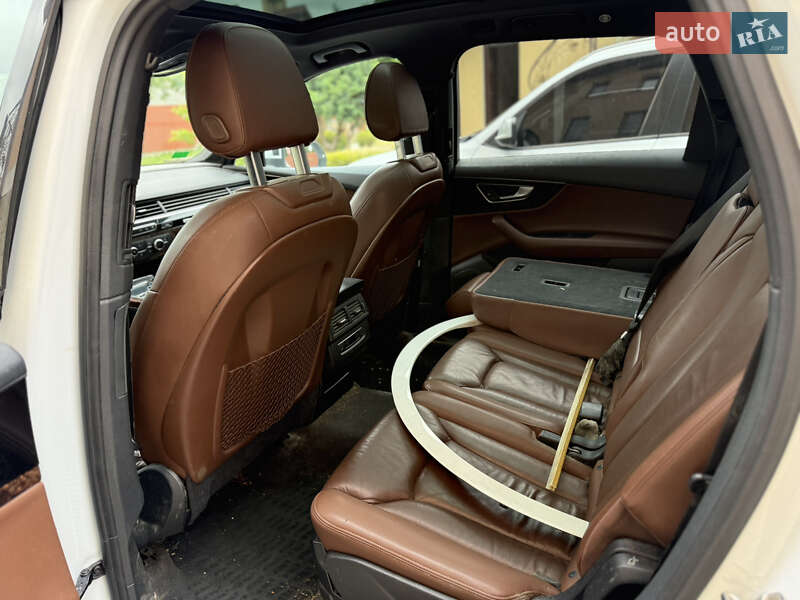Внедорожник / Кроссовер Audi Q7 2016 в Львове