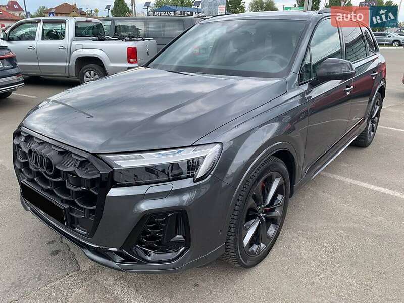 Позашляховик / Кросовер Audi Q7 2024 в Чернівцях