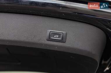 Внедорожник / Кроссовер Audi Q7 2015 в 
