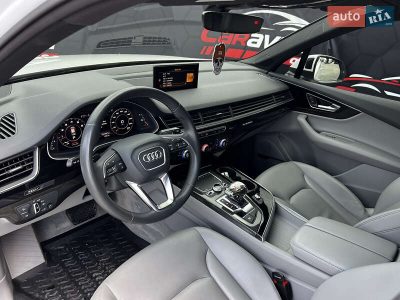 Внедорожник / Кроссовер Audi Q7 2018 в Днепре