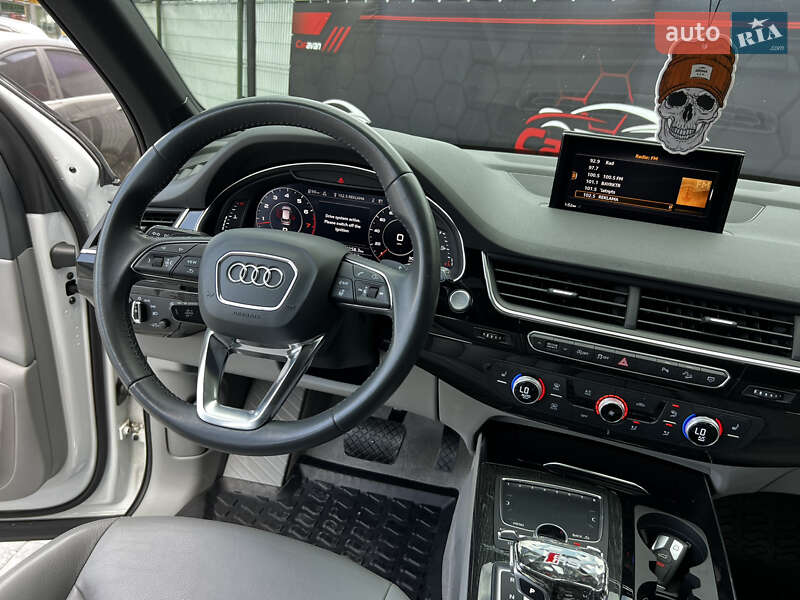 Внедорожник / Кроссовер Audi Q7 2018 в Днепре