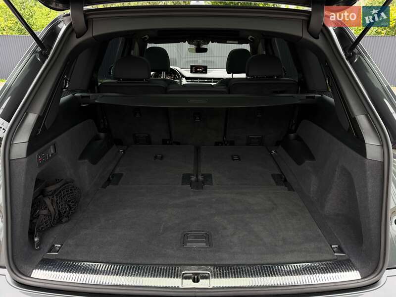 Внедорожник / Кроссовер Audi Q7 2019 в Луцке