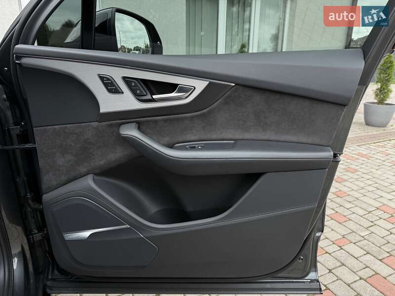 Внедорожник / Кроссовер Audi Q7 2019 в Луцке