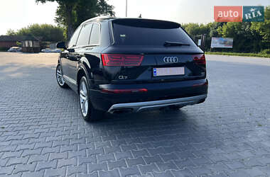 Внедорожник / Кроссовер Audi Q7 2018 в 