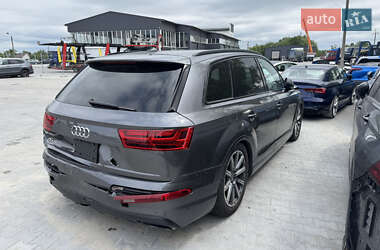 Внедорожник / Кроссовер Audi Q7 2018 в 