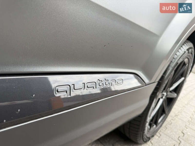 Внедорожник / Кроссовер Audi Q7 2016 в Киеве