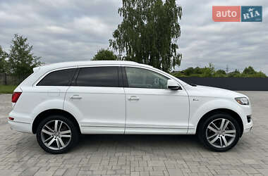 Внедорожник / Кроссовер Audi Q7 2014 в 