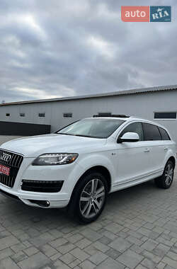 Внедорожник / Кроссовер Audi Q7 2014 в 