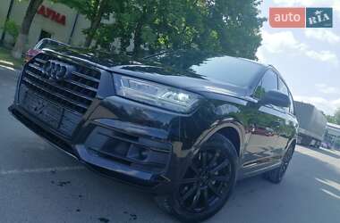 Внедорожник / Кроссовер Audi Q7 2017 в 