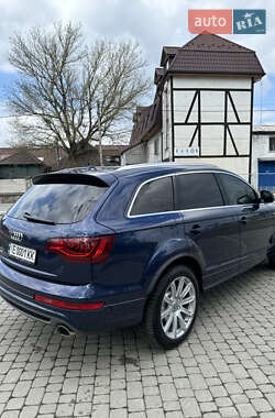 Позашляховик / Кросовер Audi Q7 2013 в 