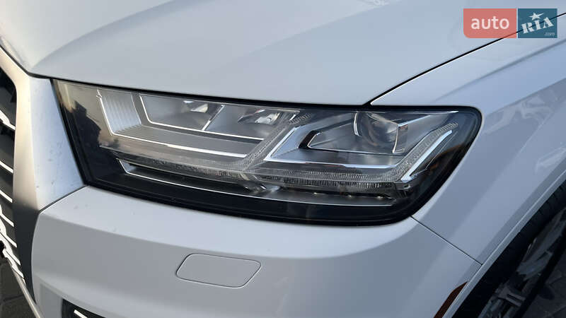 Позашляховик / Кросовер Audi Q7 2017 в Хмельницькому