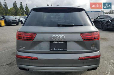 Внедорожник / Кроссовер Audi Q7 2017 в 