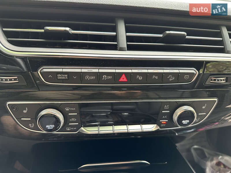 Позашляховик / Кросовер Audi Q7 2019 в Одесі