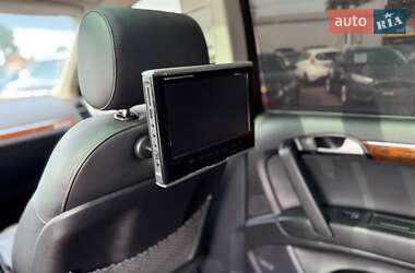 Внедорожник / Кроссовер Audi Q7 2013 в 