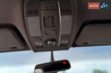 Внедорожник / Кроссовер Audi Q7 2013 в 