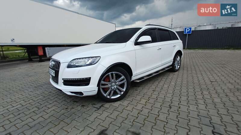 Внедорожник / Кроссовер Audi Q7 2010 в 