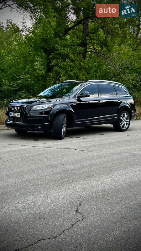 Внедорожник / Кроссовер Audi Q7 2015 в 