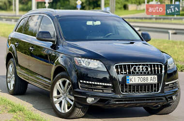 Внедорожник / Кроссовер Audi Q7 2015 в 